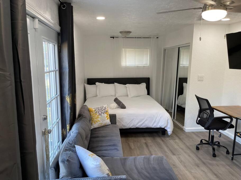 Four Bedroom Home Near Hartsfield Jackson Airport リバーデイル エクステリア 写真