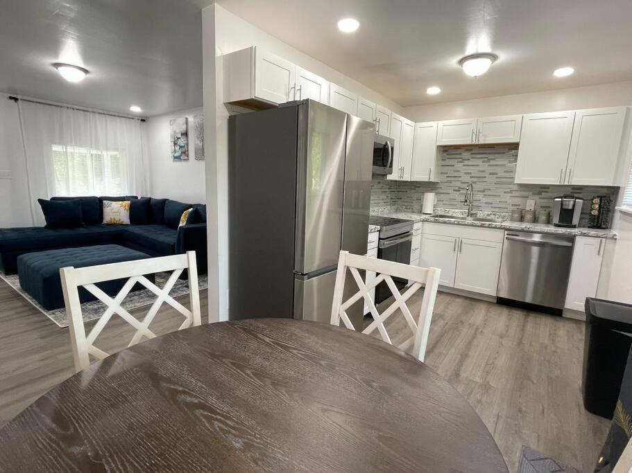 Four Bedroom Home Near Hartsfield Jackson Airport リバーデイル エクステリア 写真