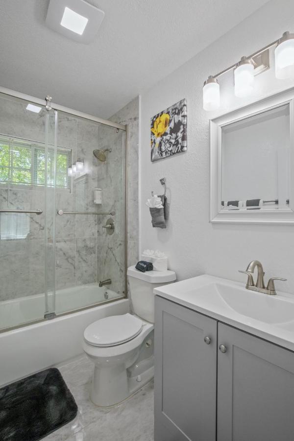 Four Bedroom Home Near Hartsfield Jackson Airport リバーデイル エクステリア 写真